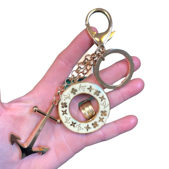 Louis Vuitton Marina Anchor Keychain & Bag Charm - Picture 5 of 13